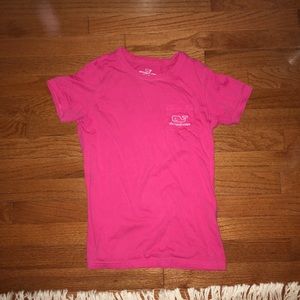 NWOT VINEYARD VINES TEE